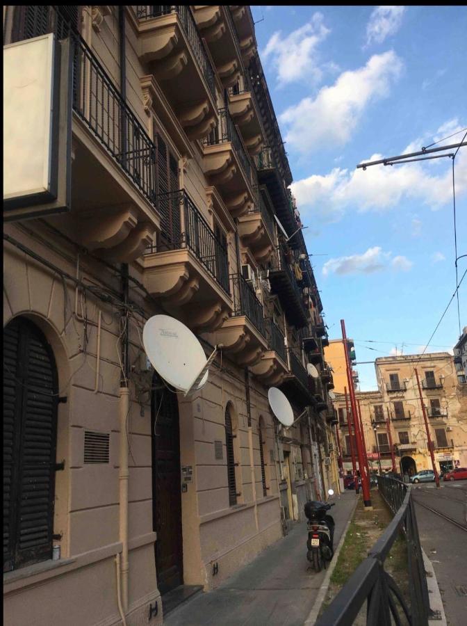 Station Holidays Apartment Palermo
