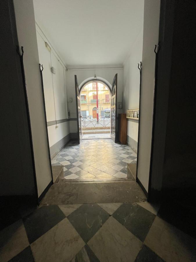 Station Holidays Apartment Palermo